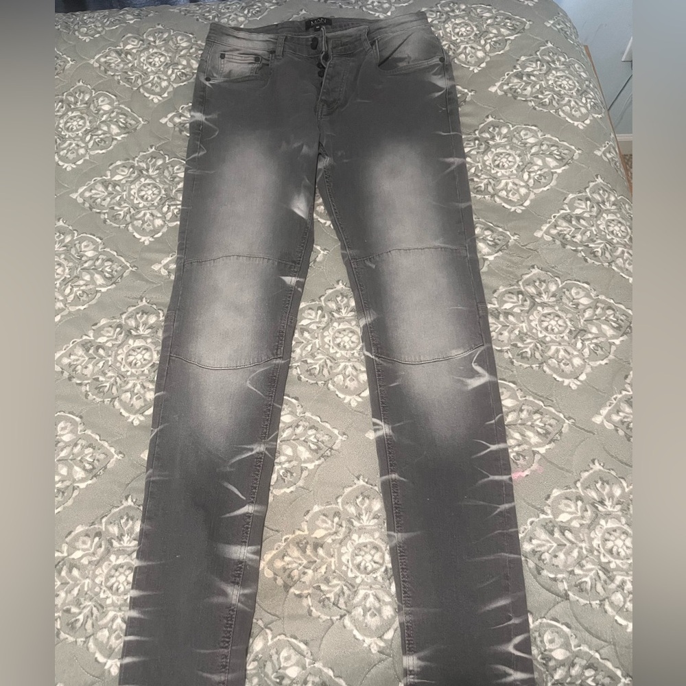 BooHooMAN Skinny Stretch Zip Hem Jean